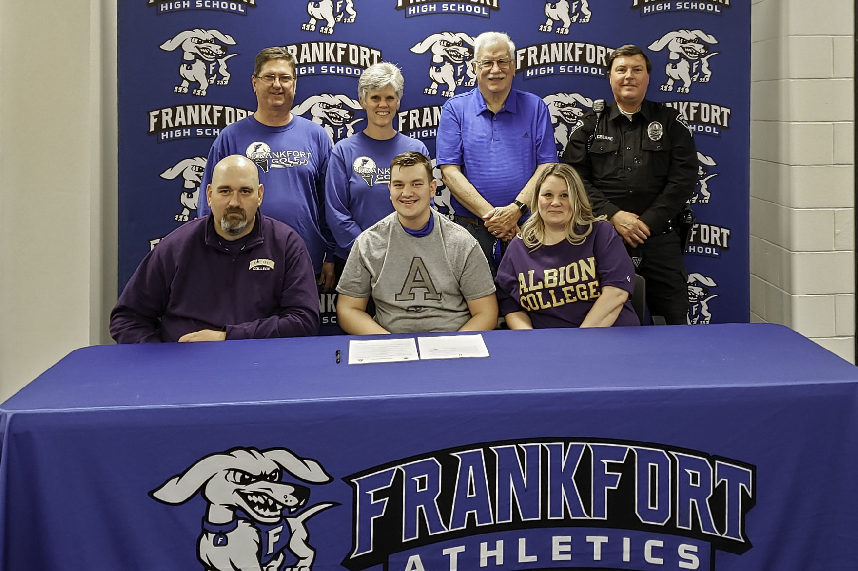 210321-FT-SigningPHOTO